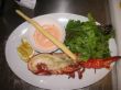 Halber Hummer mit Cocktailsauce.jpg